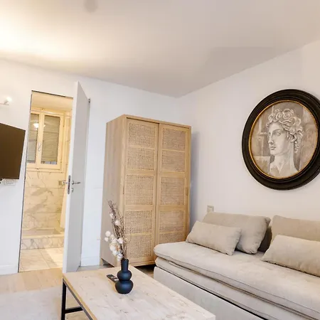 San Babila Elegant Duplex - Design District Milano