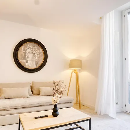 Apartman San Babila Elegant Duplex - Design District Milánó